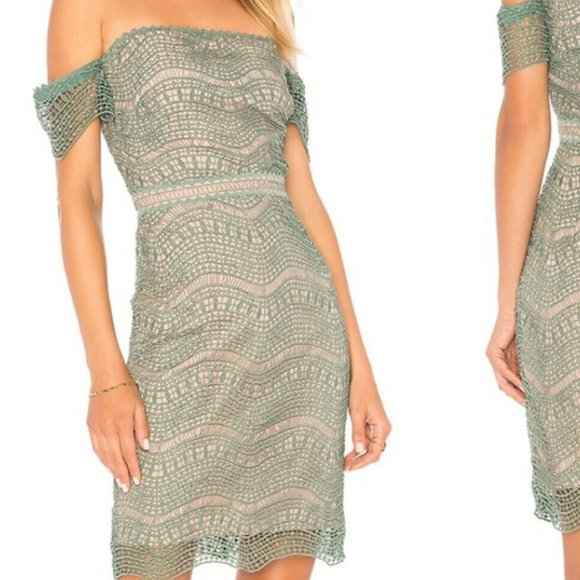 Stylestalker Green Off-Shoulder Dress - Picture 1 of 7